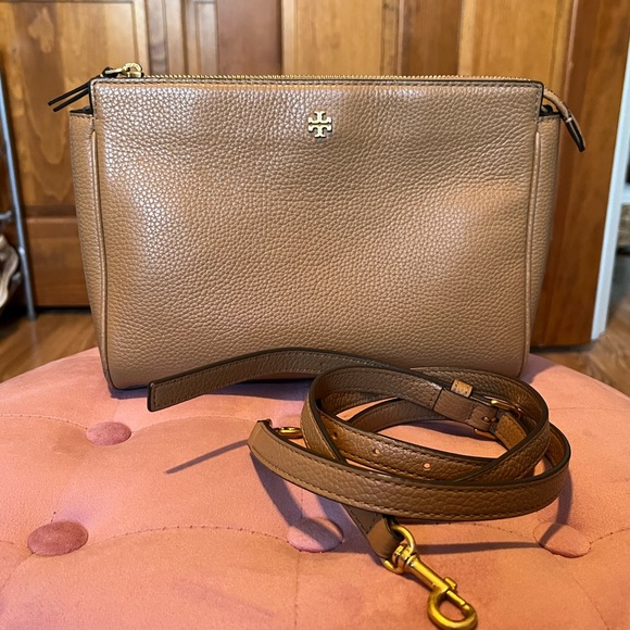 Tory Burch Bags Tory Burch Blake Crossbody Bag In Cardamom Tan